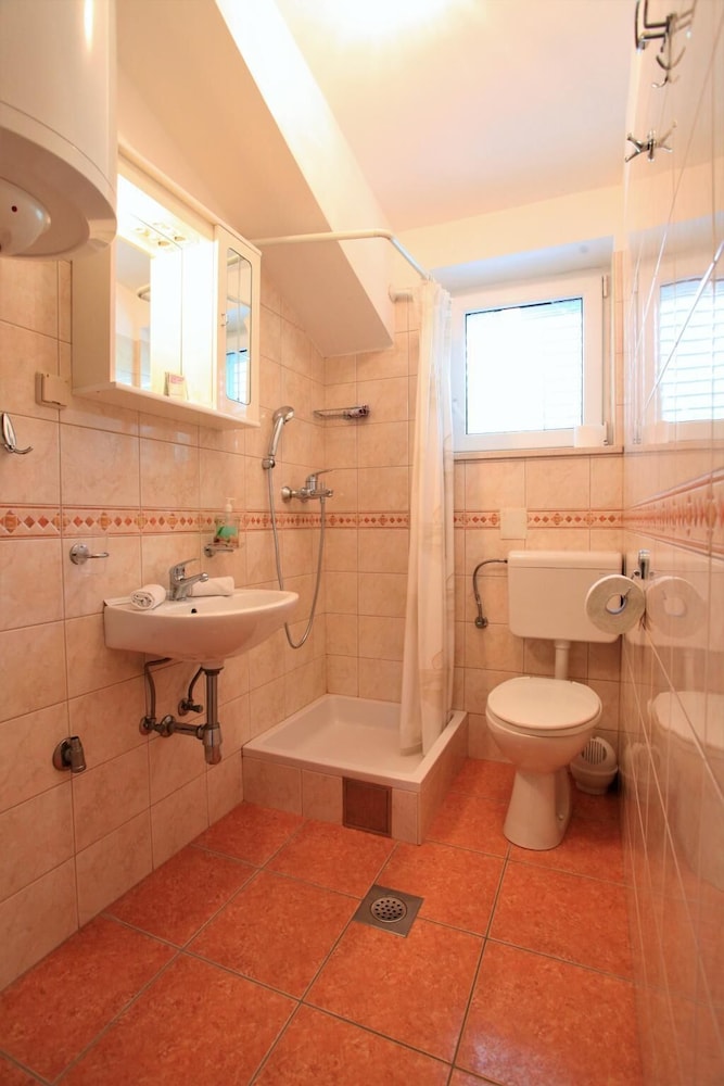 Apartman Laura Zaton