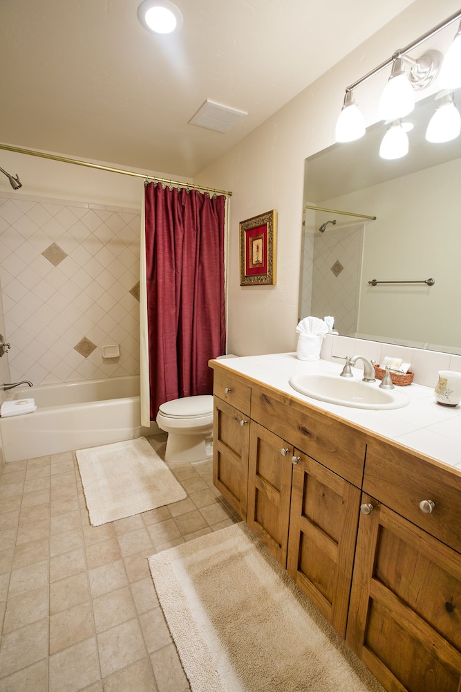 WestWall Lodge - Property Image 111