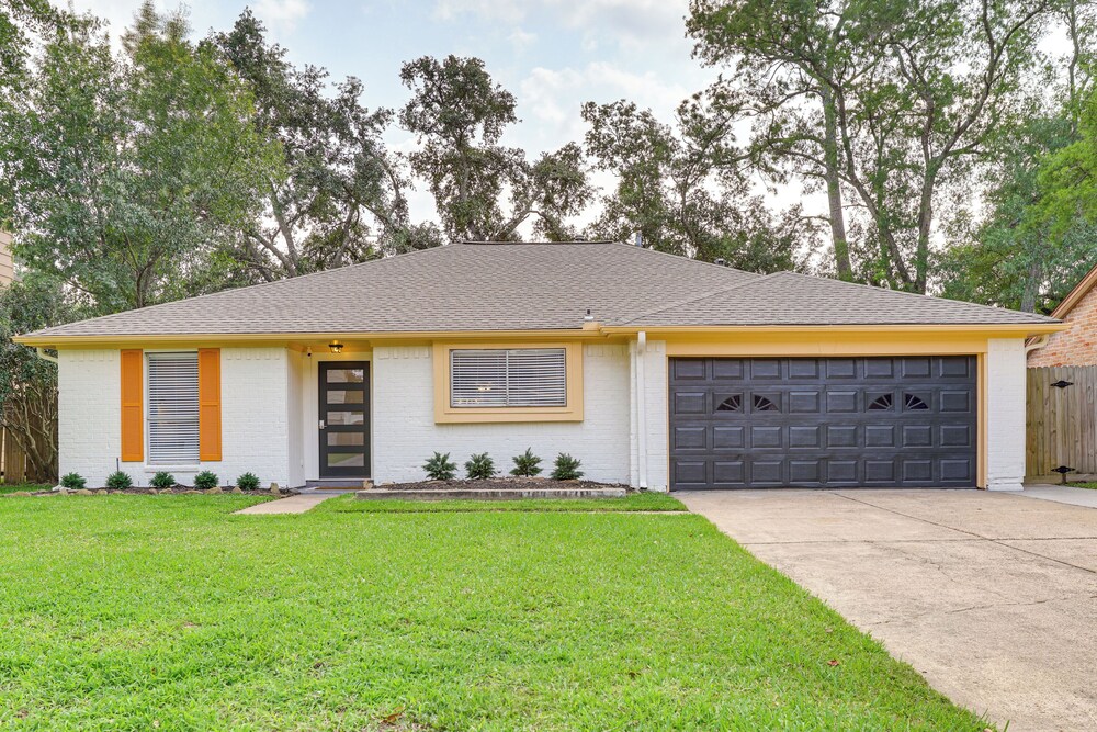 5 Mi to Lake Houston: Family Home in Humble
