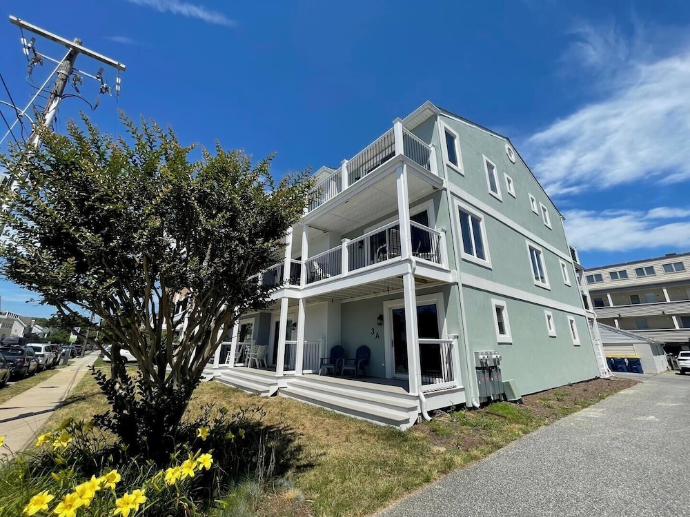 Hickman Street 3A