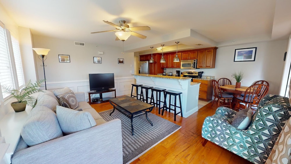 Captains Watch 2 by Tybee Vacation Rentals