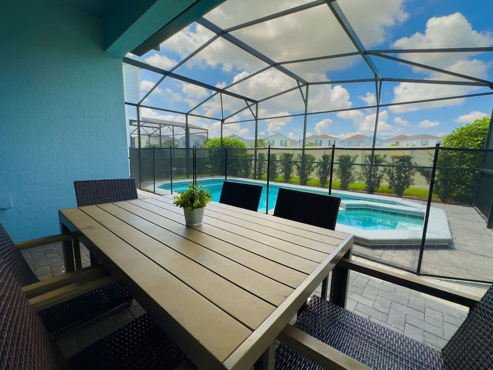 Villa Near Disney Themed Luxury 5Bd With Pool