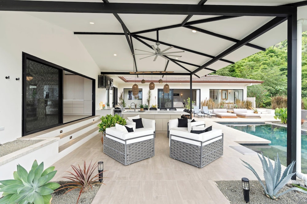 Luxe Tropical Villa with Sparkling Infinity Pool, Panoramic Ocean Views & Community Amenities