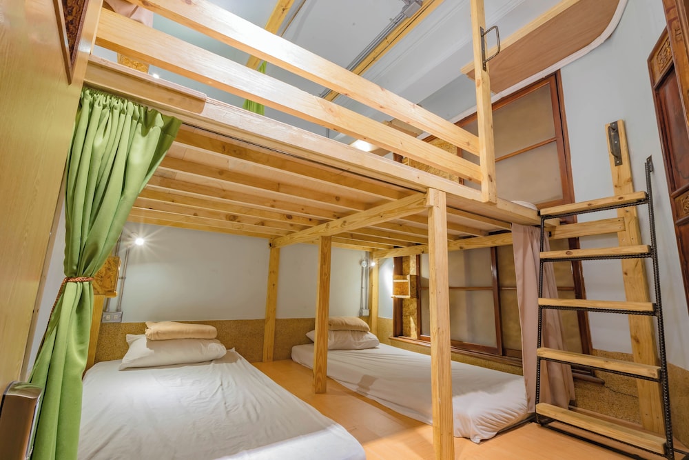 Yuan Qi Hostel