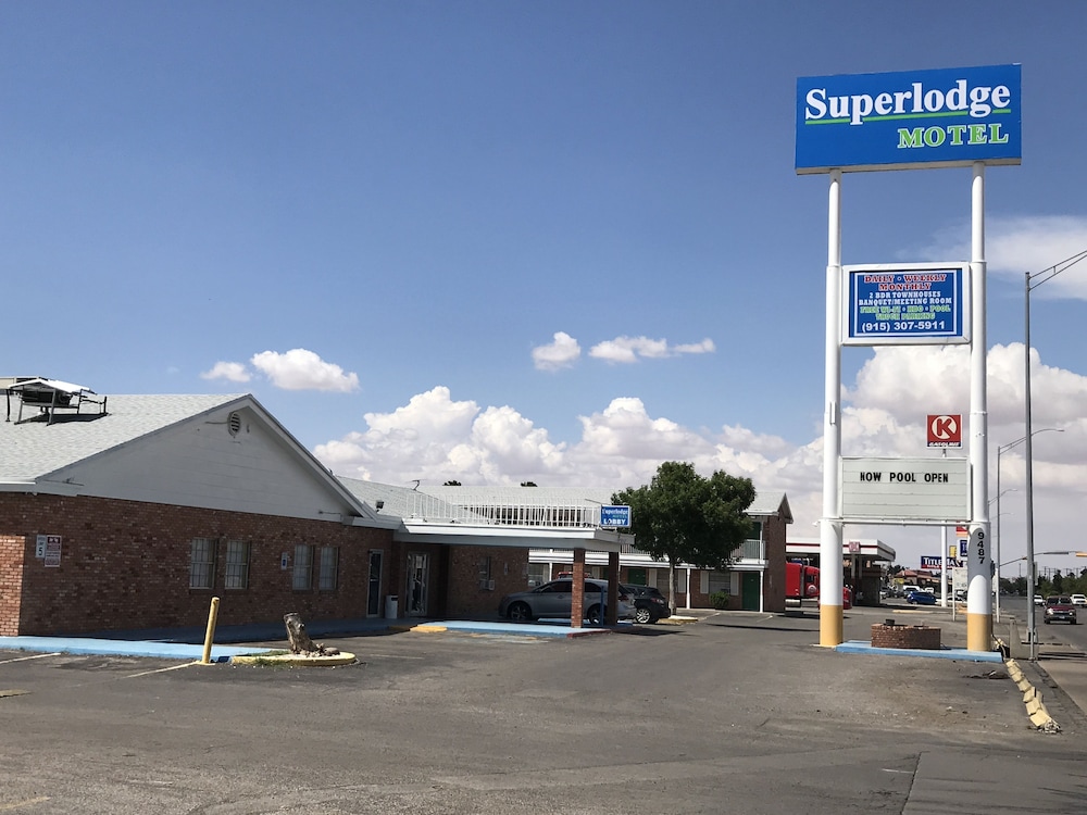 SuperLodge Motel