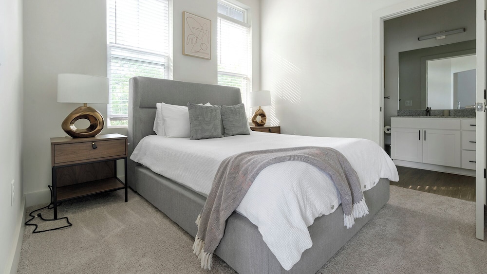 Landing Furnished Apartments - Northwest Charlotte