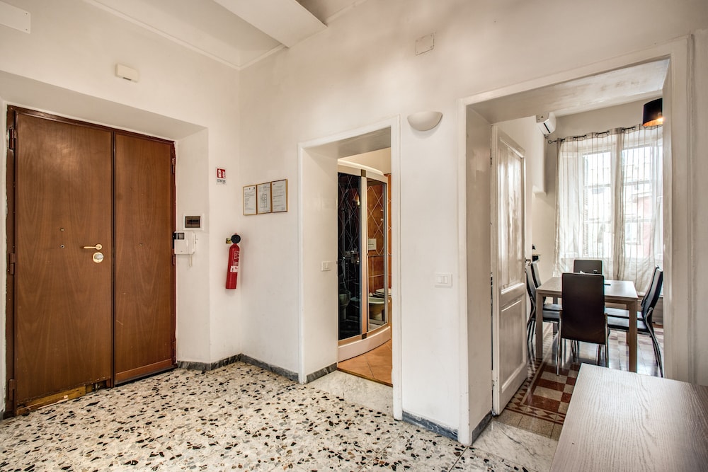 Colonna Suite Luxury - Termini Station Big Apartment photo 3