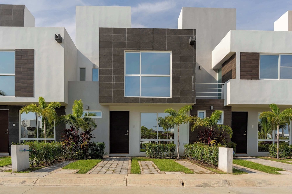 Modern Villa Priv. Beach Dreams Diamante