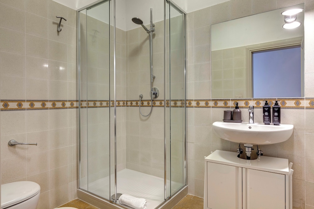 Nerone Apartment by Mamo Florence