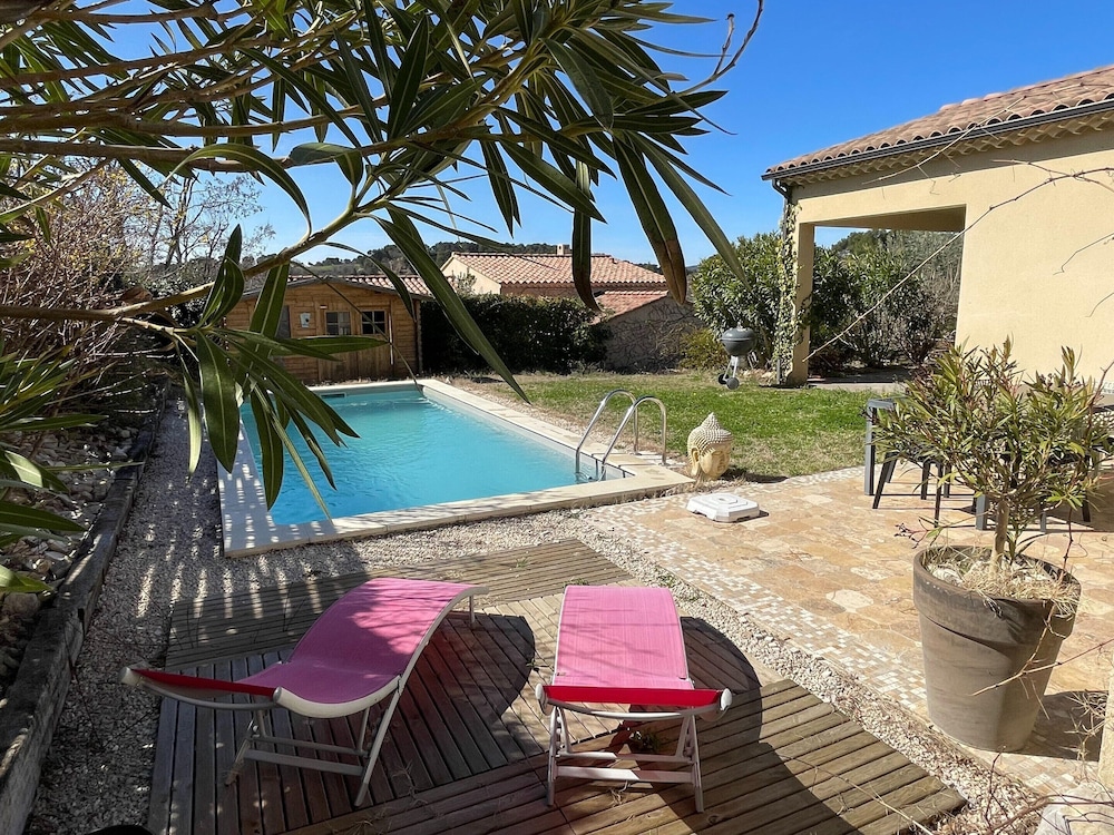 Villa in Vaison Near Roman Ruins & Pool
