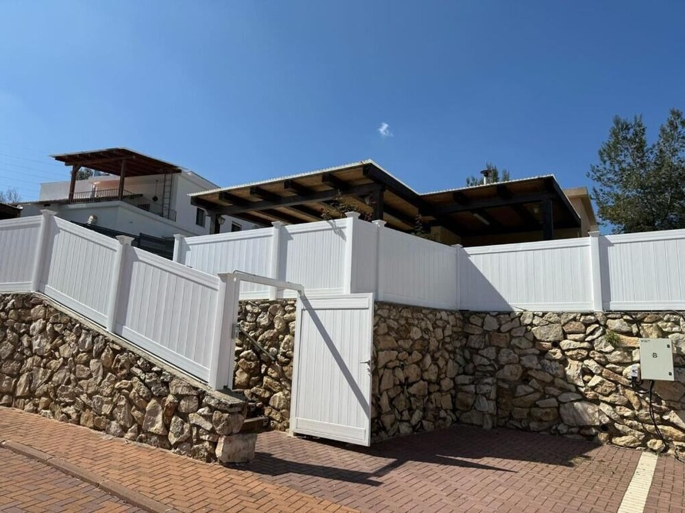 Asaf's house