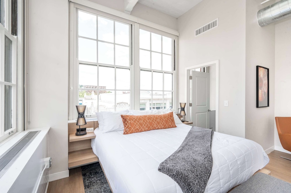 The 333 Suites 303 Suite for 6