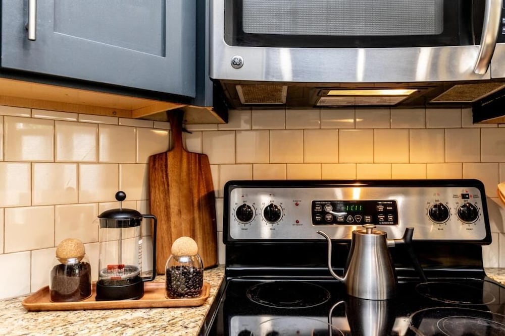 3203 Long BLVD