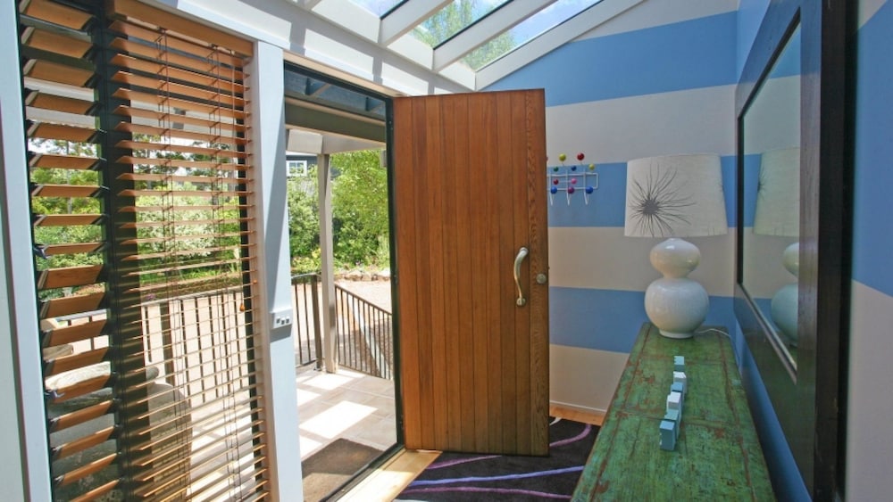 Sea View Waiheke view 5