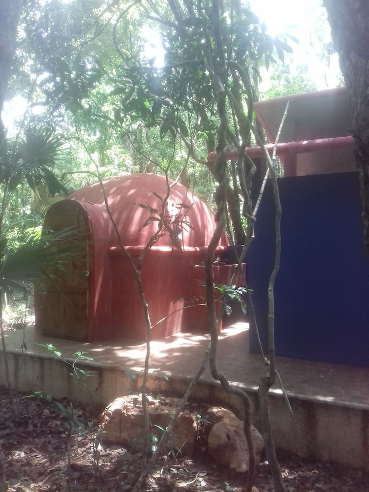 Hotel y Temazcal en Solferino