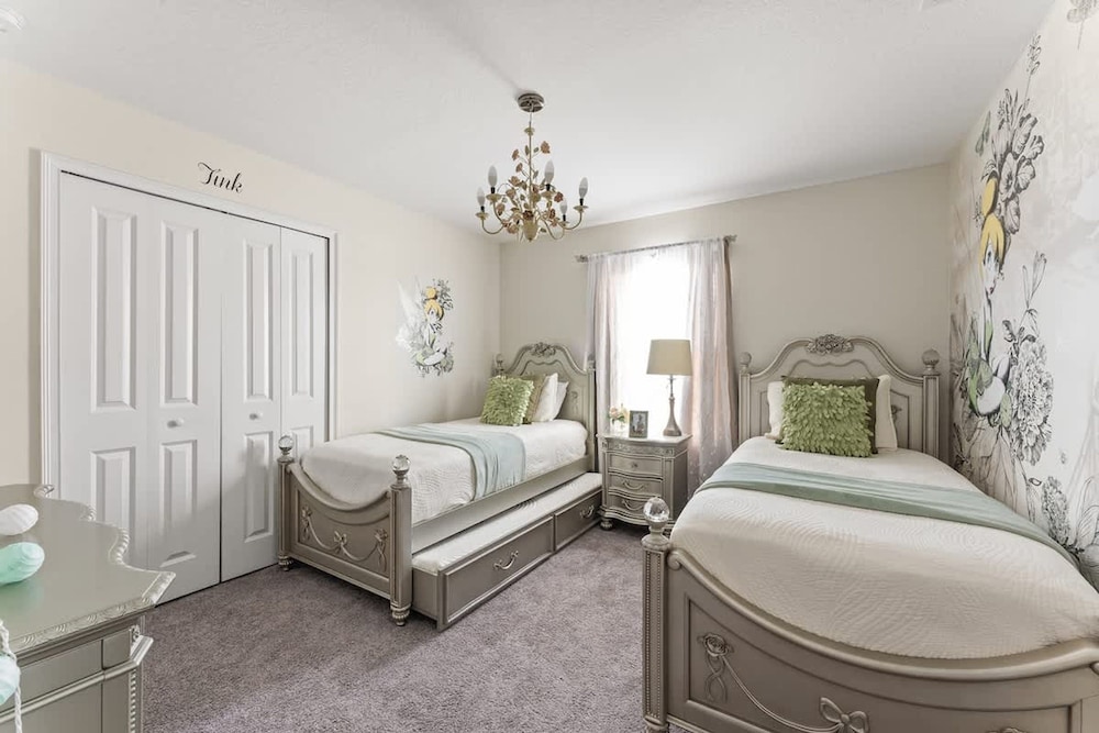 5 BR Disney Themed Bedrooms