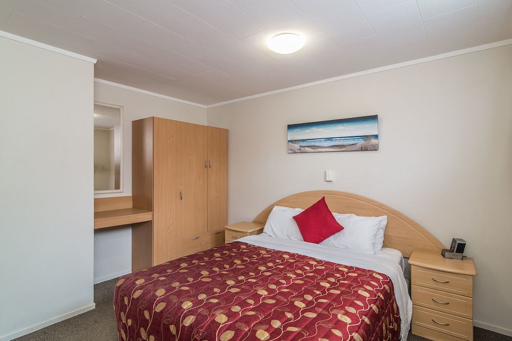 Avana Suites