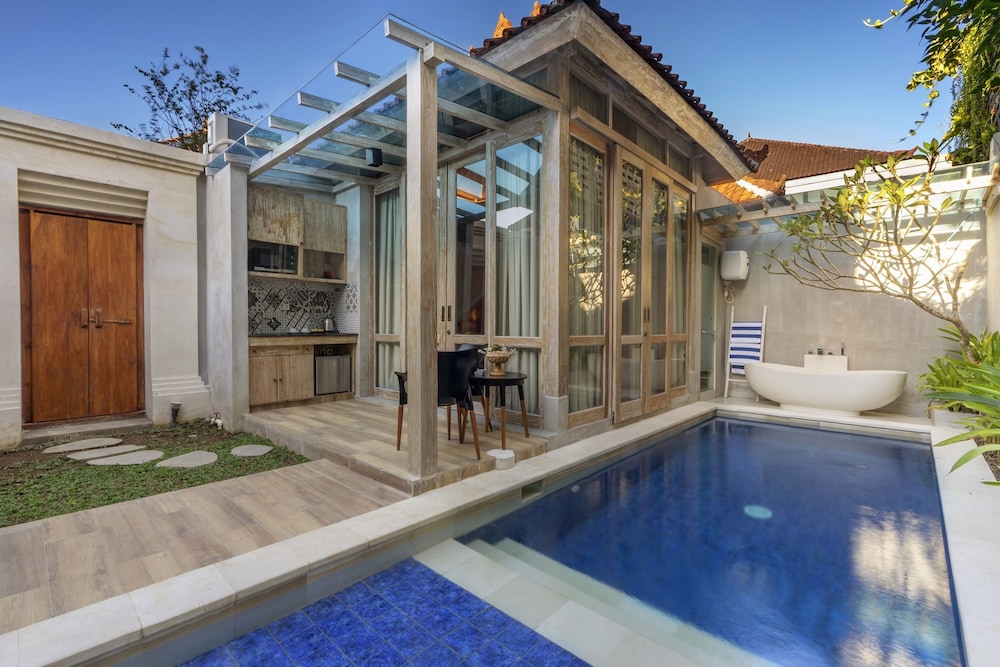 18 Suite Villa Loft by AMITHYA