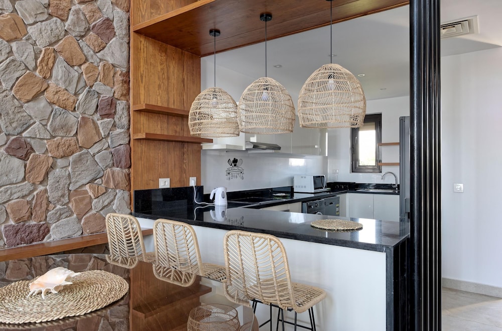 Vesta - Luxury Villa - 3BR - Ancient Sands