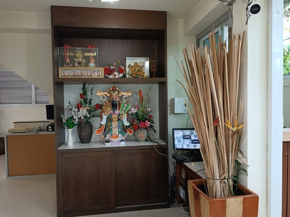 Grandview Condominia