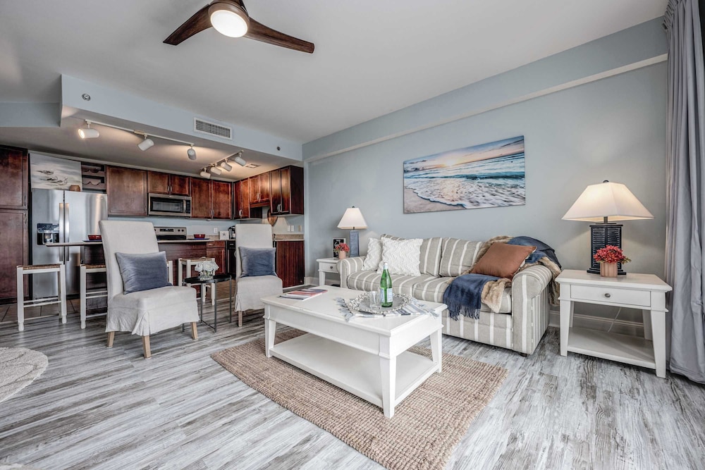 J Lews Place in Laketown Wharf!