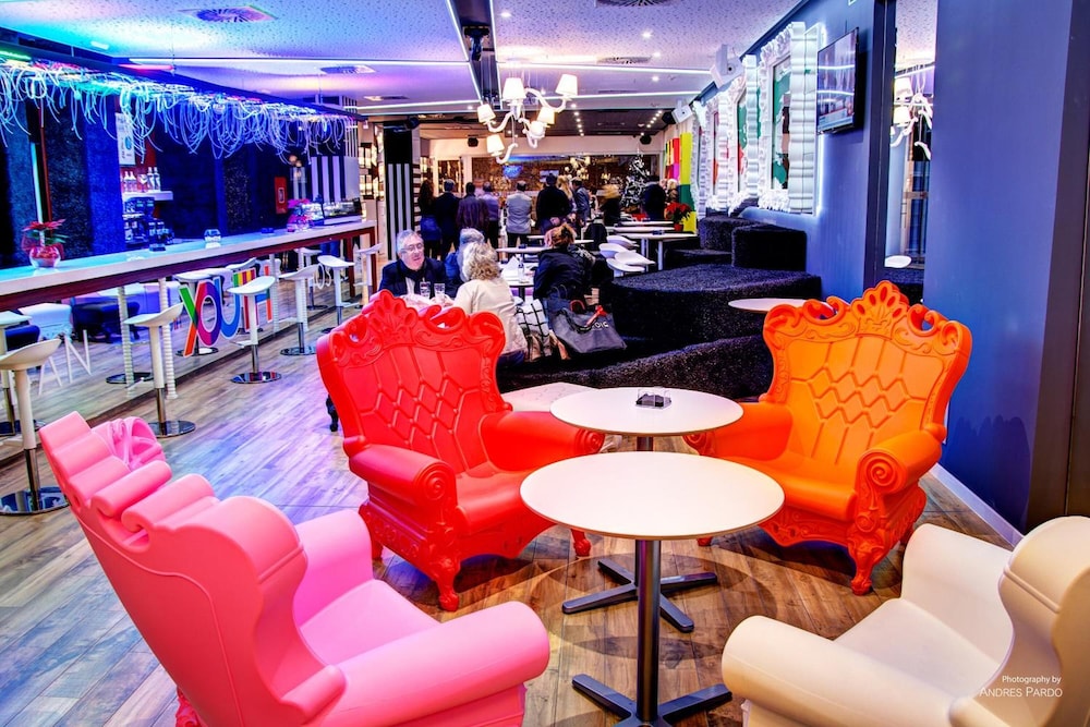 Urban Youth Hostel