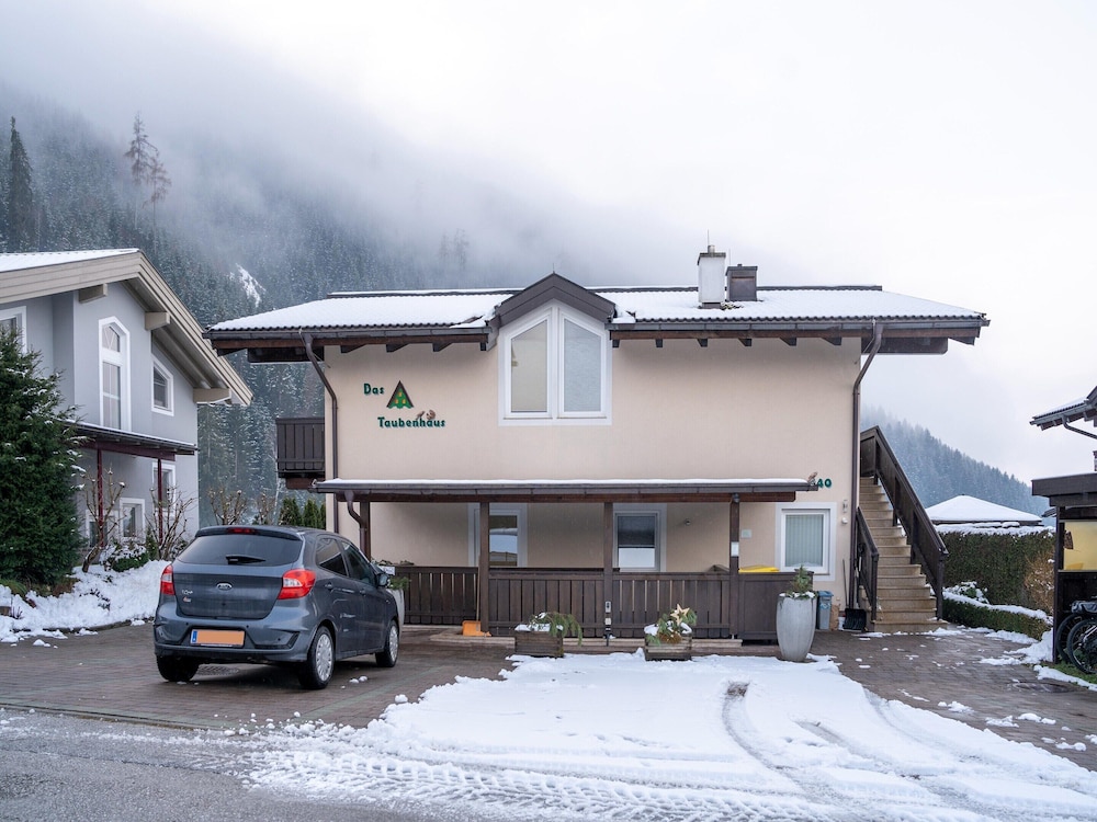 Garden Apartment Near Wildkogel Ski-lift