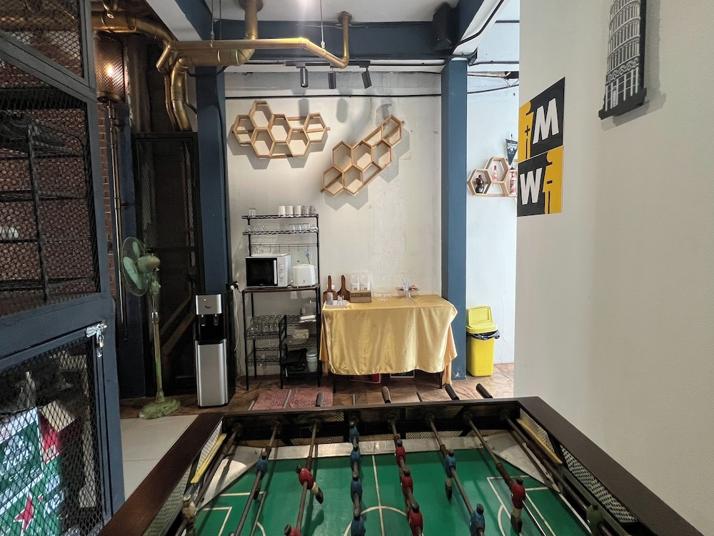 Deva Hostel & Relax Pool