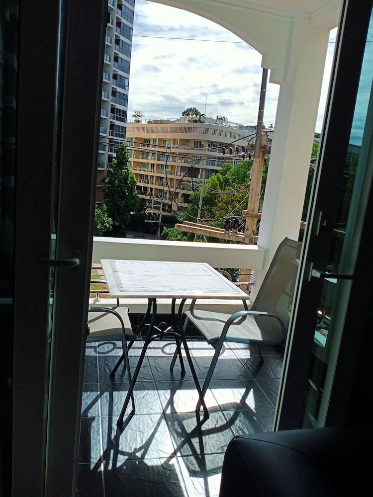 115sqm Studio Type Jacucci - Apartment 301