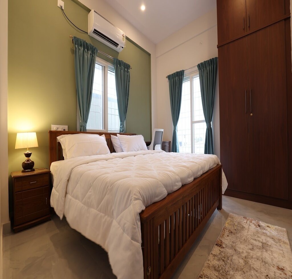 Olivette Suites