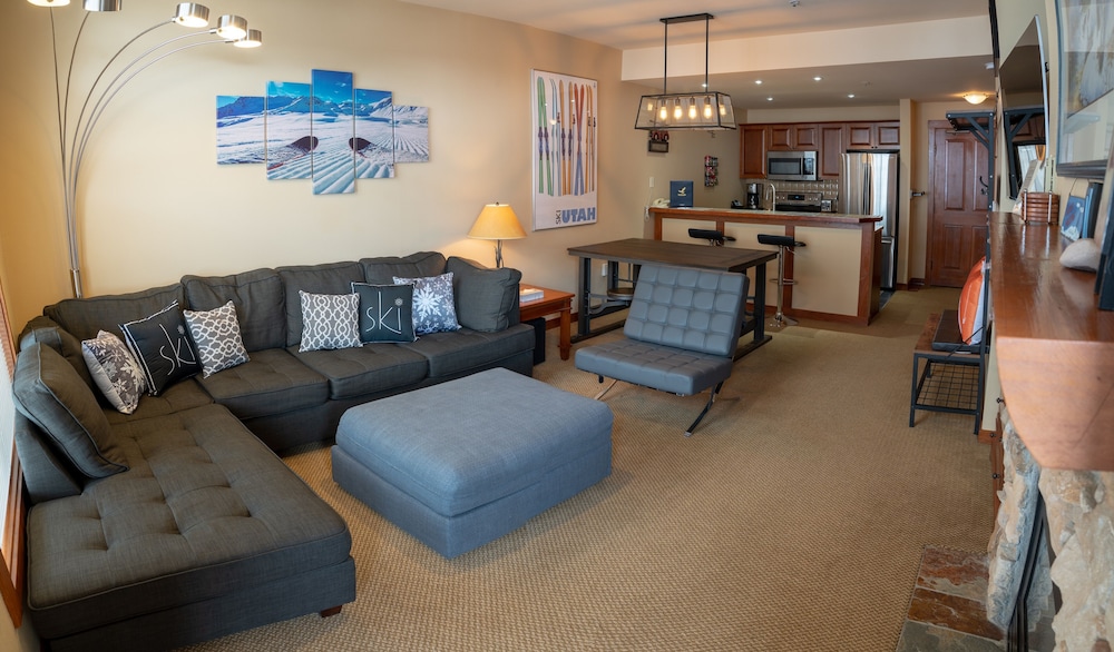 One Bedroom Condos at Powderhorn Lodge - Solitude UT