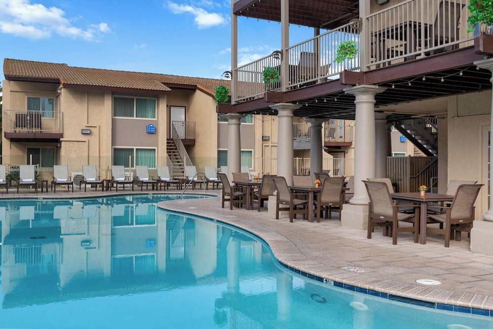Anaheim Resort Condos