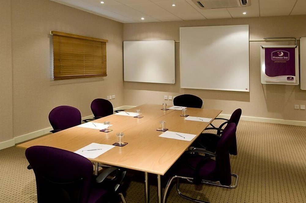 Premier Inn Manchester M56/J6 Runger Lane South, photo 10