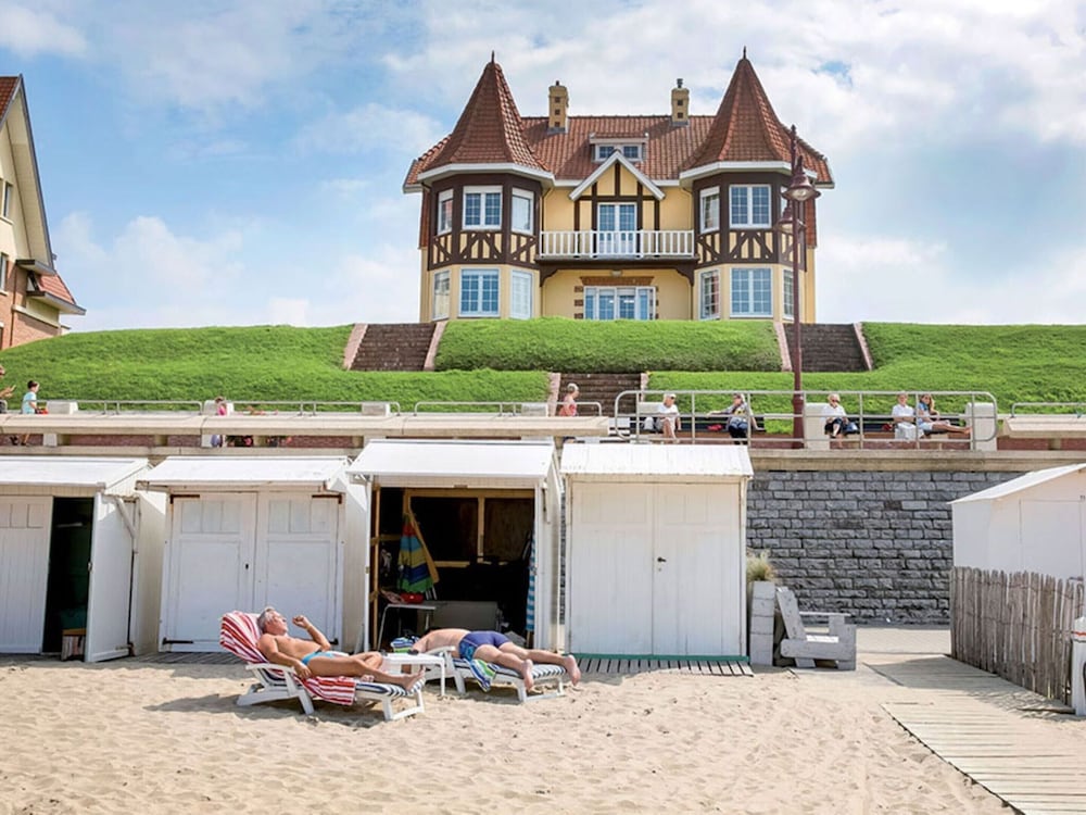 Beautiful Normandy Villa in an Exclusive Location
