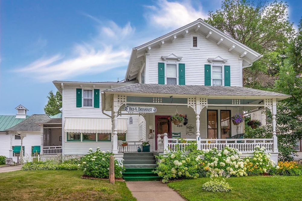 Carriage House B&B