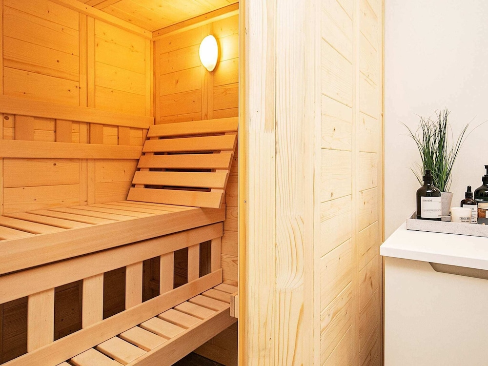 6 Person Holiday Home in Ringkobing-by Traum view 2