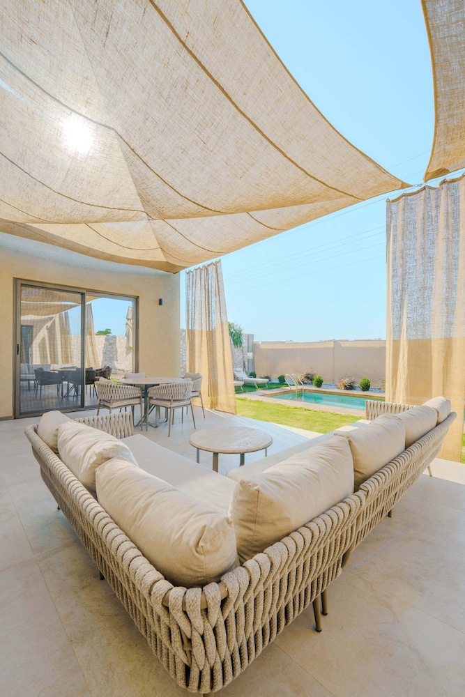 Silence Villas