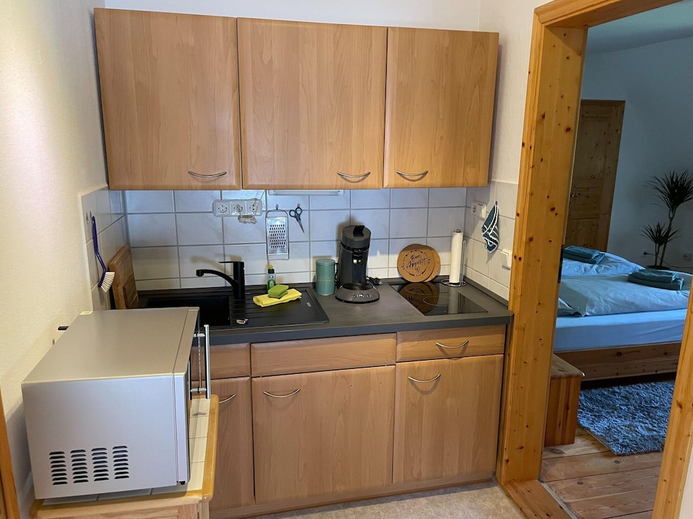 Retreat With Garden & Family Amenities