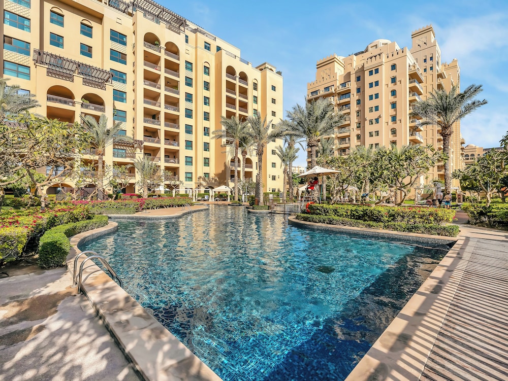 New Fairmont Residences by Propigo