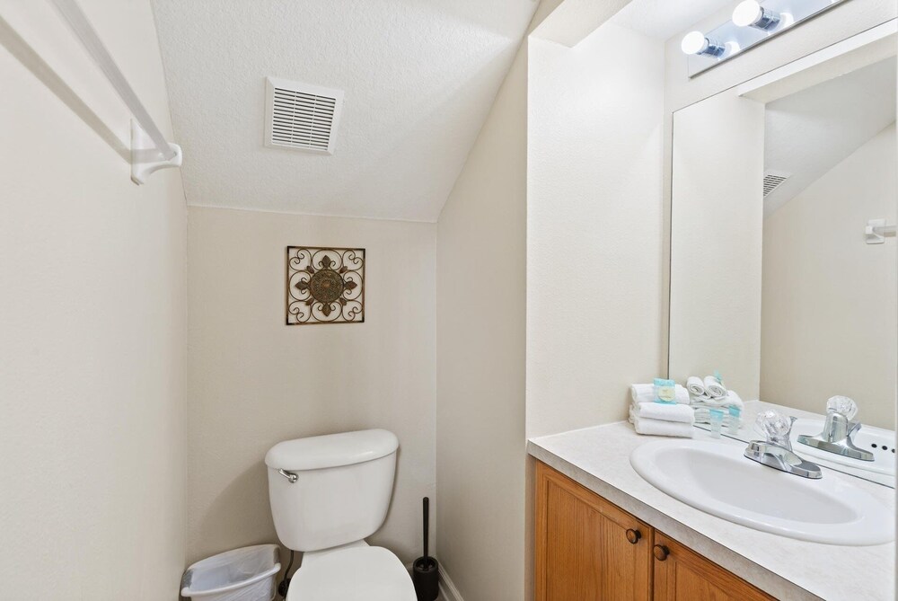 Windsor Palms Resort 5 Bedroom Home with Game Room 5 Home
