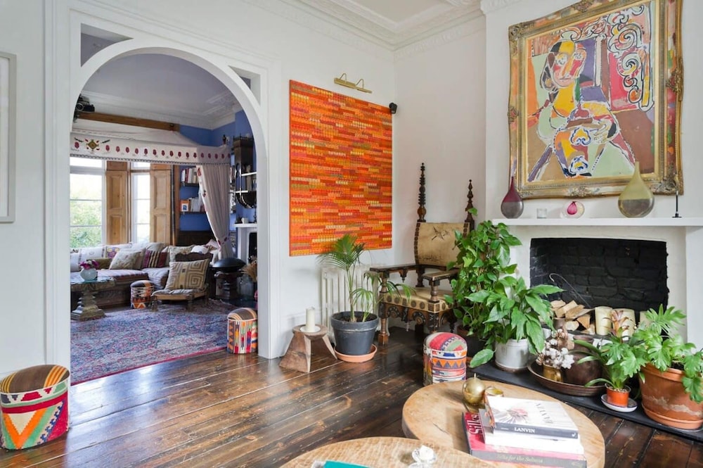 Stylish 5 Bed House in St John s Wood Maida Vale