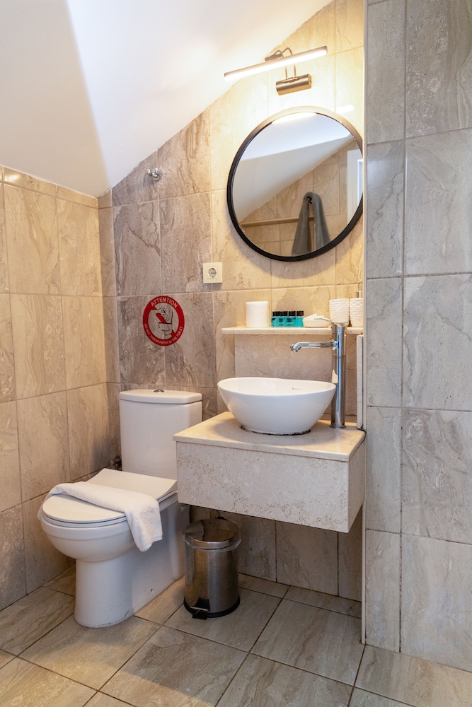 Galley Hotel