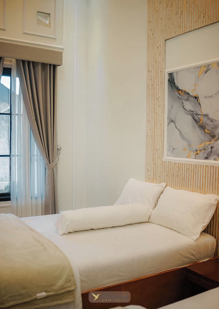 Grand House Nexura Collection
