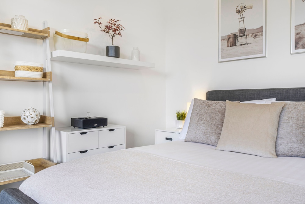 Angus Suites by Your Lettings