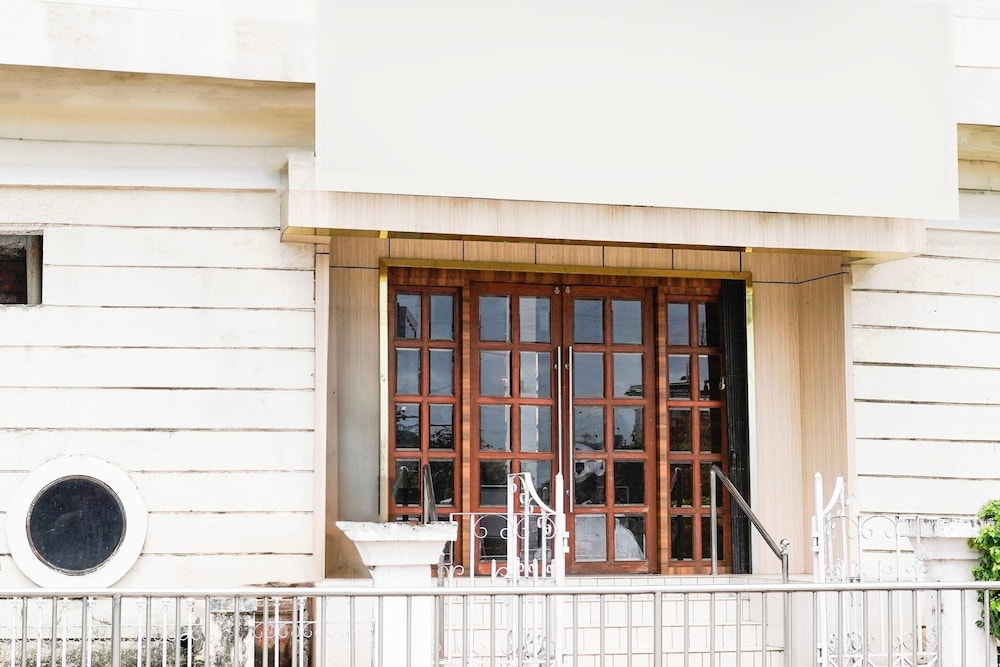 Elite Stays at Vashi Mumbai
