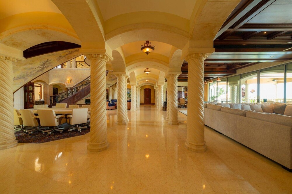 - Casa Garmus - 10 bdr Ocean View