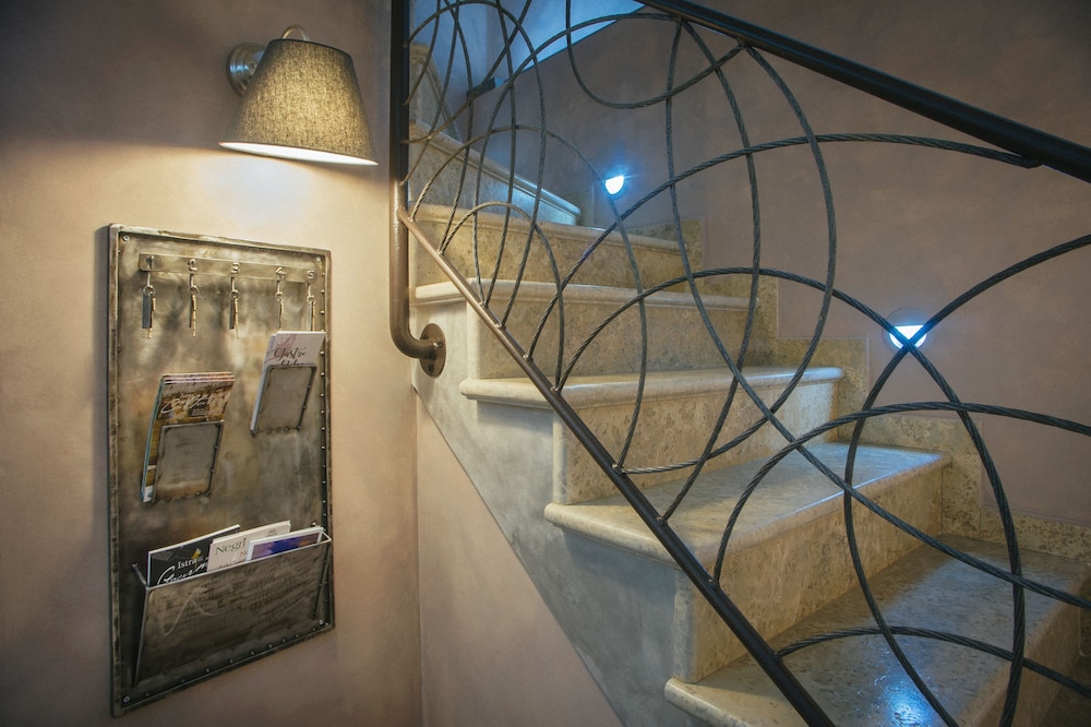 Mirakul Residence