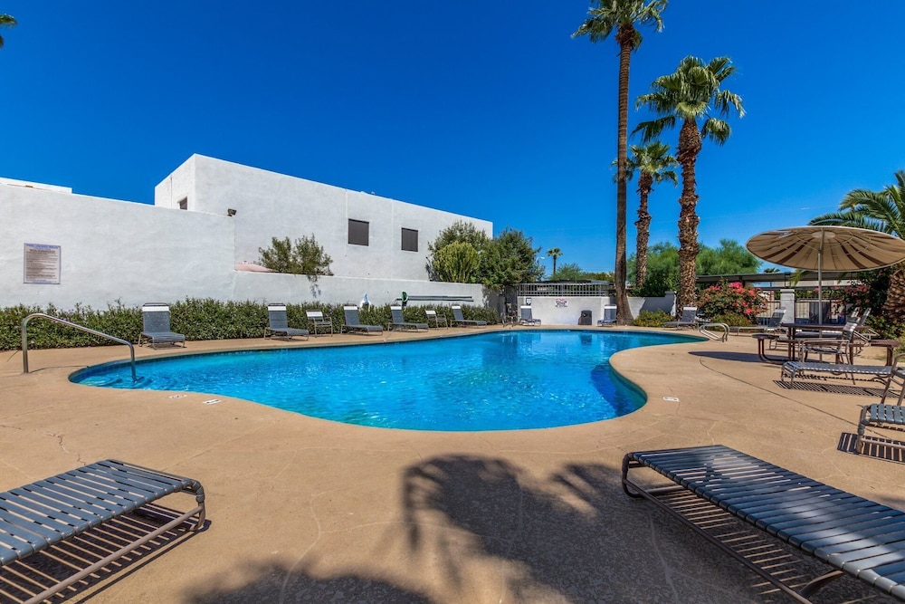 Blue Abode - Old Town Scottsdale - Pool &bbq Grill