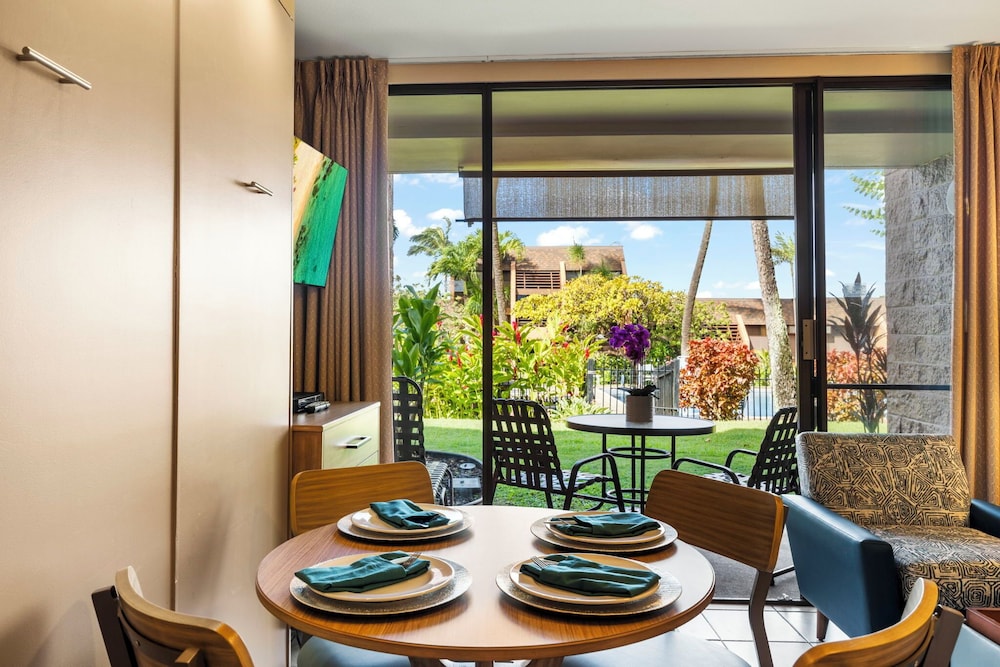 Kuleana Club - 306