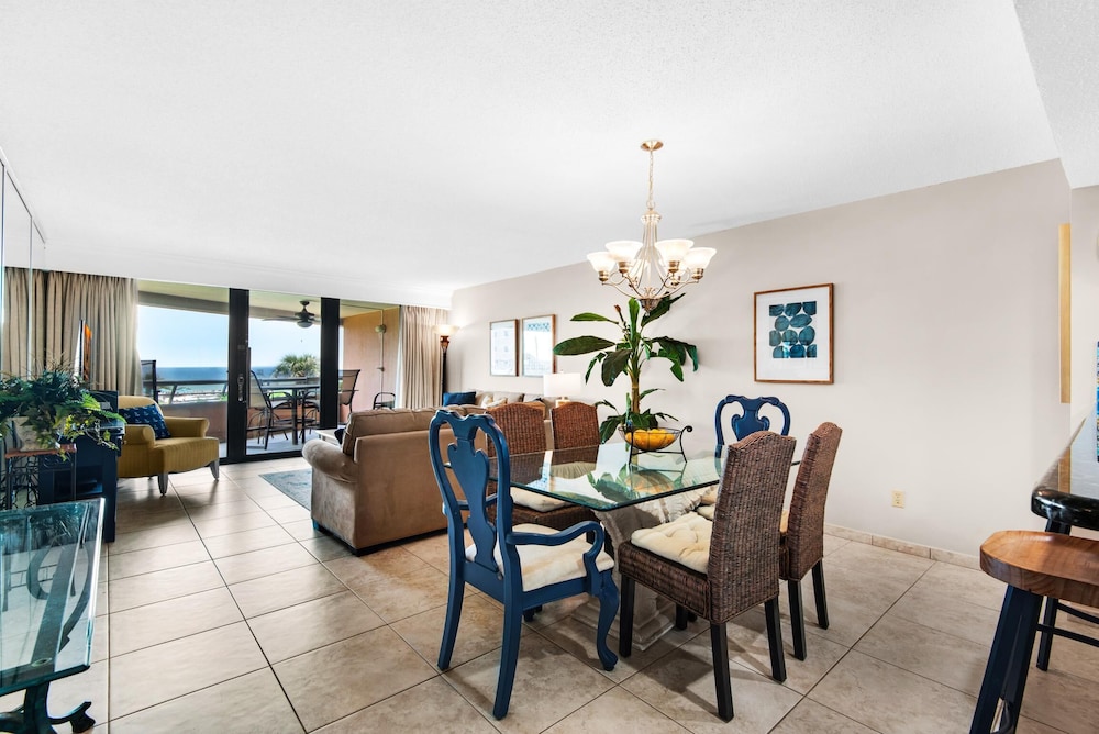 Edgewater #303